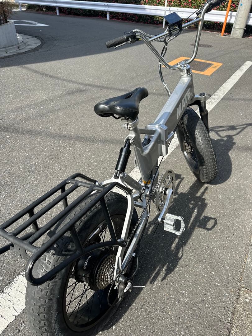 MATE X 250 Polar Silver 荷台付き ハンドルカスタム