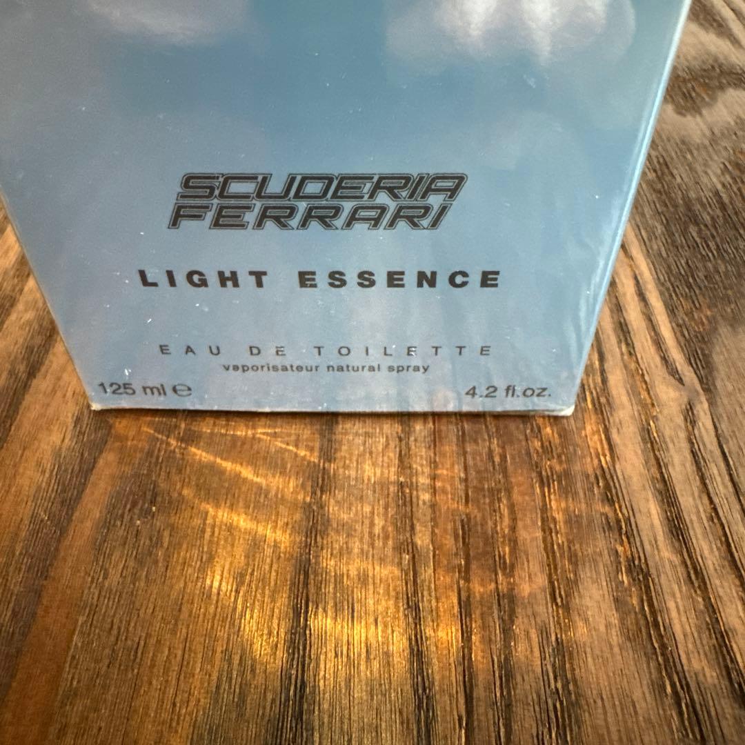 Ferrari Light Essence 125ml オードトワレ 2本セット