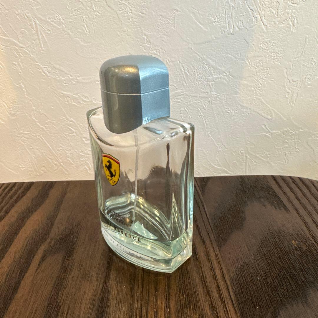 Ferrari Light Essence 125ml オードトワレ 2本セット