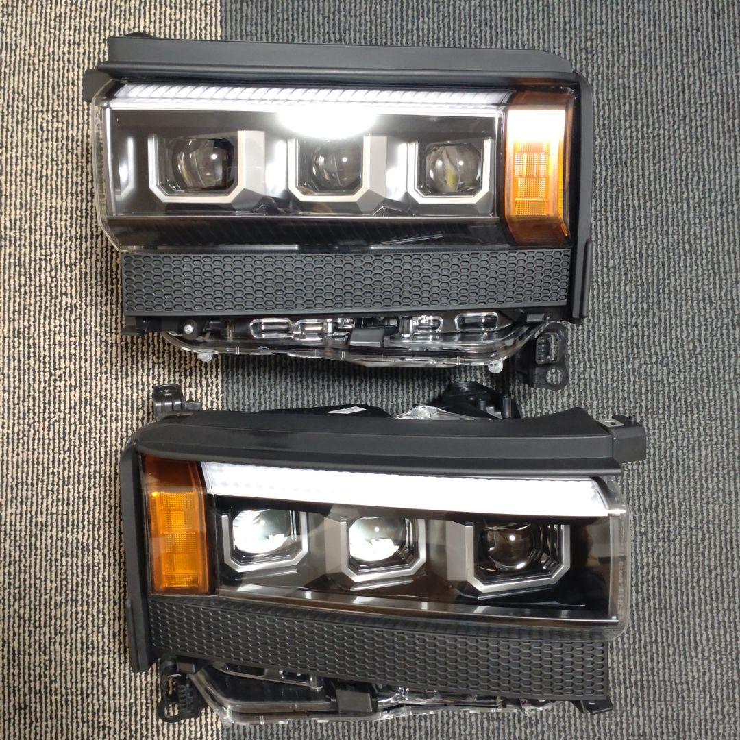 ランクル250 VX/GX用 右ハンドル対応三眼プロジェクターヘッドライト