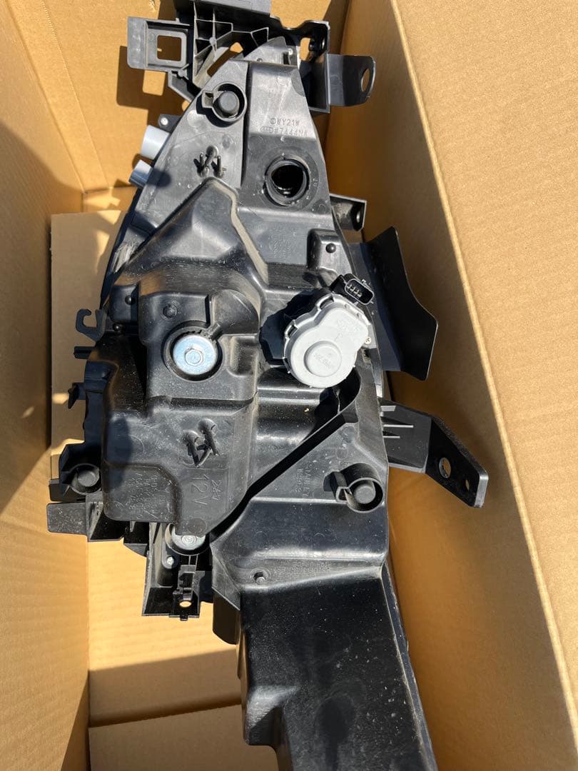 CX-5 KF2P 右ヘッドライト　美品　内部傷あり　中古