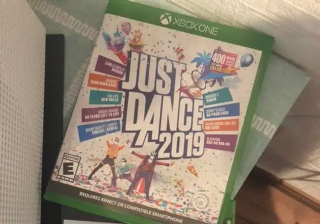 xbox one S 1TB 新品同様ソフトセット値引きした