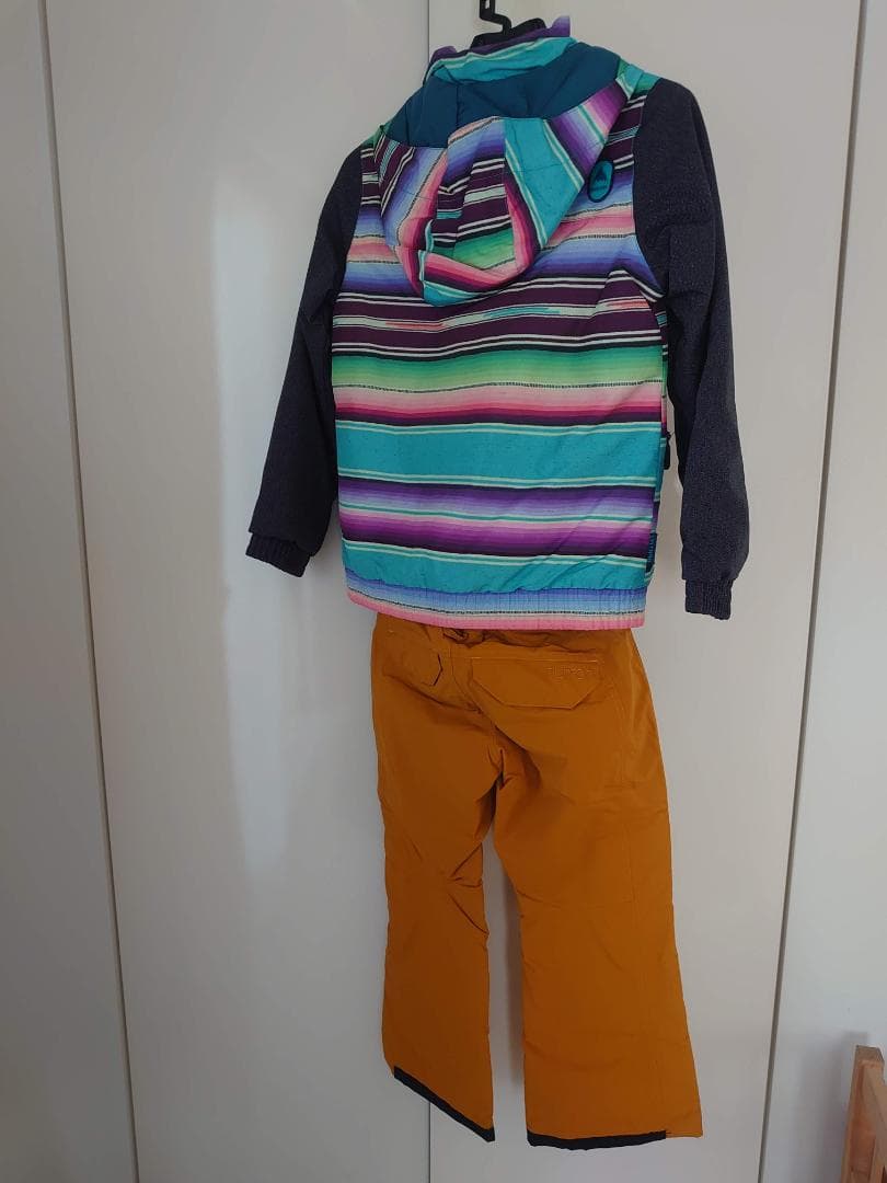 【sale】BurtonキッズS撥水加工クリーニング済（ヘルメット要コメント）