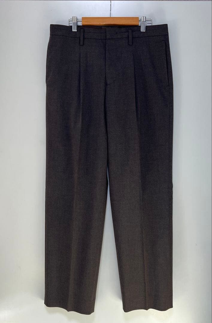 ADAM ET ROPE' アダムエロペ 伸縮素材ノーカラー セットアップスーツ