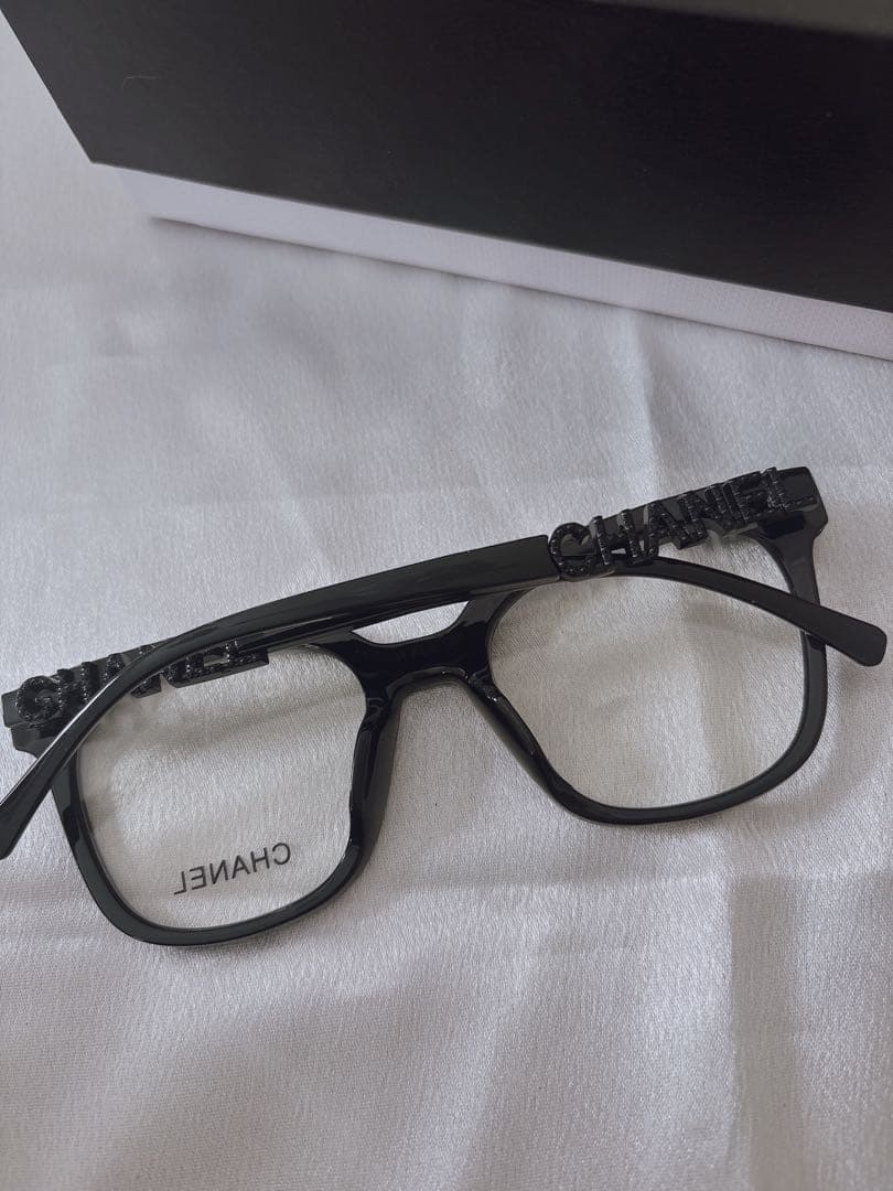 CHANEL ノベルティーブラック スクエアフレーム眼鏡