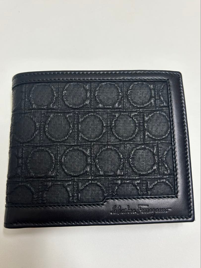 Salvatore Ferragamo 二つ折り財布 ブラック