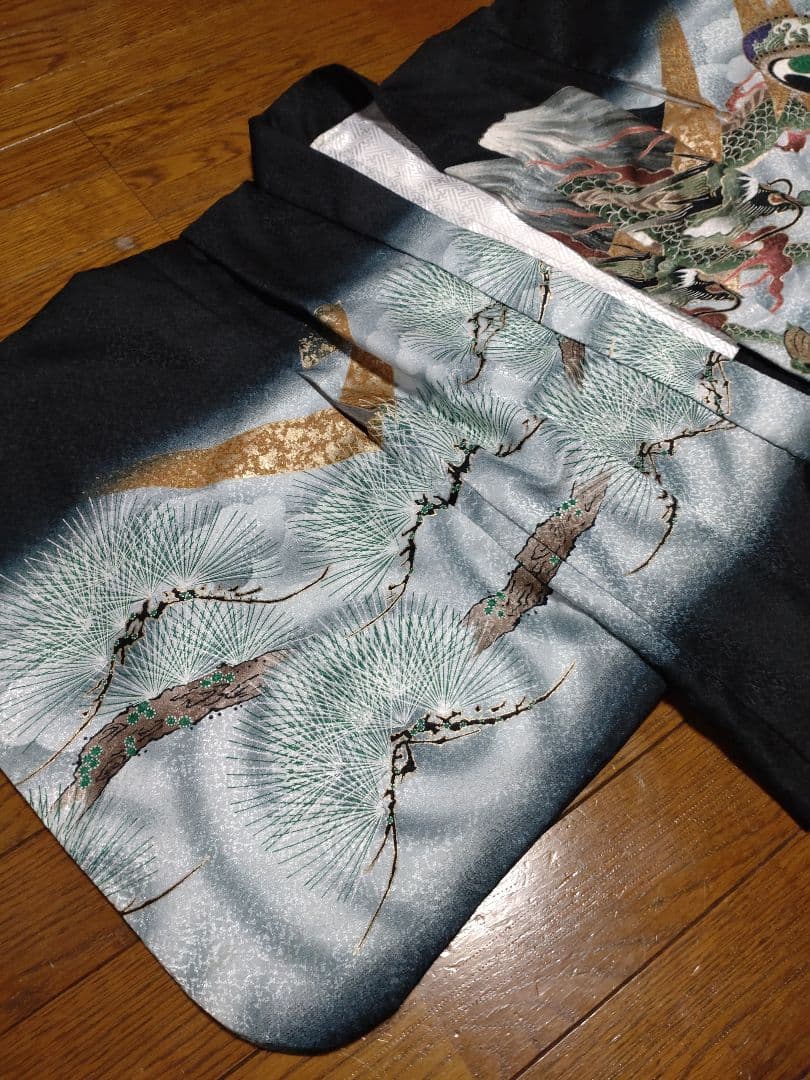 ☆七五三用☆お着物セット☆ 黒地　龍　鷹　富士山 着物　袴ゴールド　男児