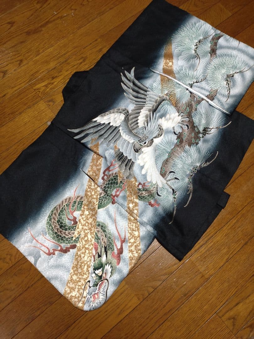 ☆七五三用☆お着物セット☆ 黒地　龍　鷹　富士山 着物　袴ゴールド　男児