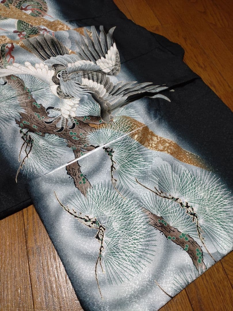 ☆七五三用☆お着物セット☆ 黒地　龍　鷹　富士山 着物　袴ゴールド　男児