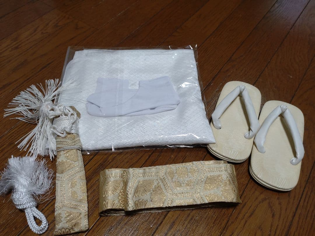 ☆七五三用☆お着物セット☆ 黒地　龍　鷹　富士山 着物　袴ゴールド　男児