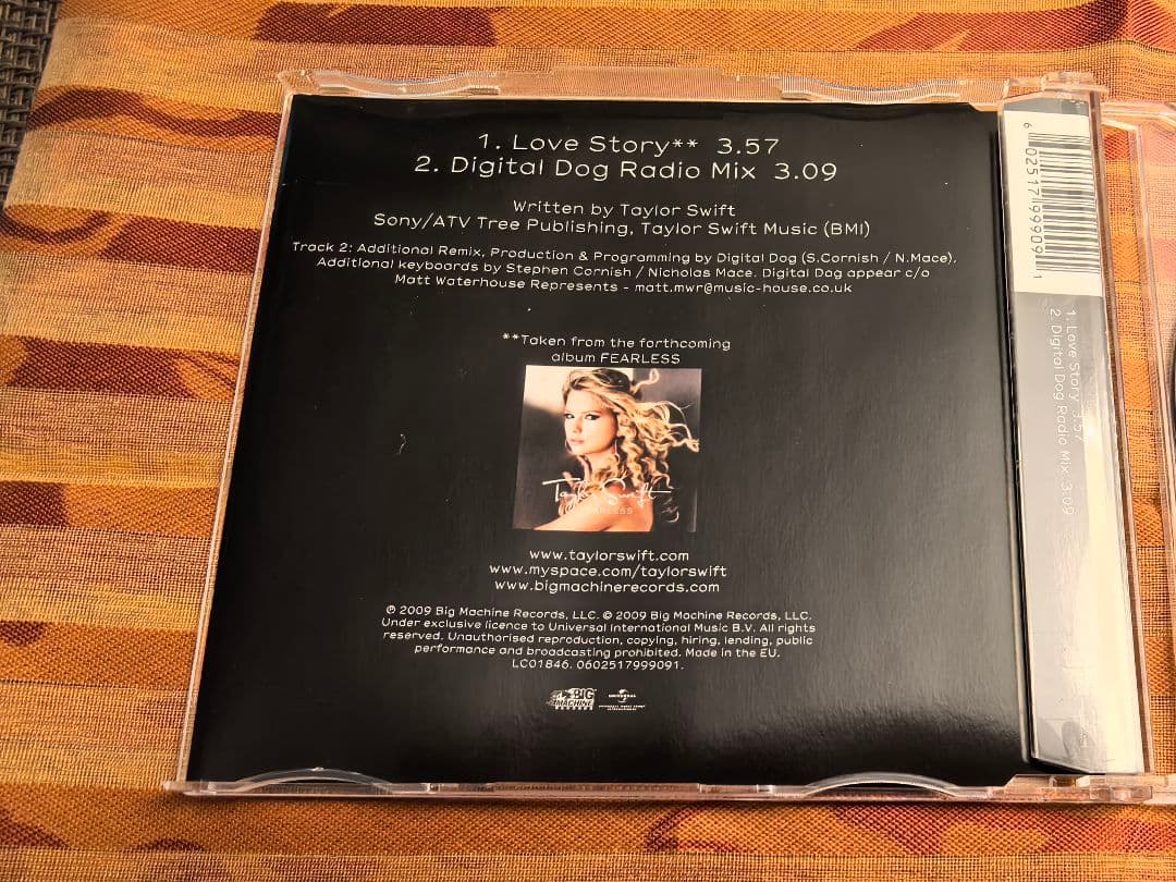 洋楽 Taylor Swift_LOVE STORY Track2: Remix CD