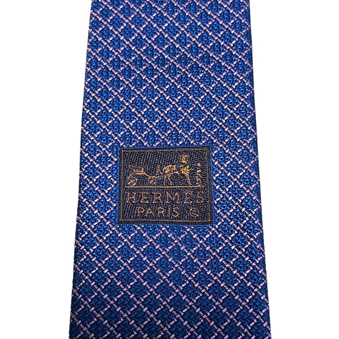 HERMES エルメス　高級ネクタイ　ジャガード織　ブルー　総柄　剣裏H柄