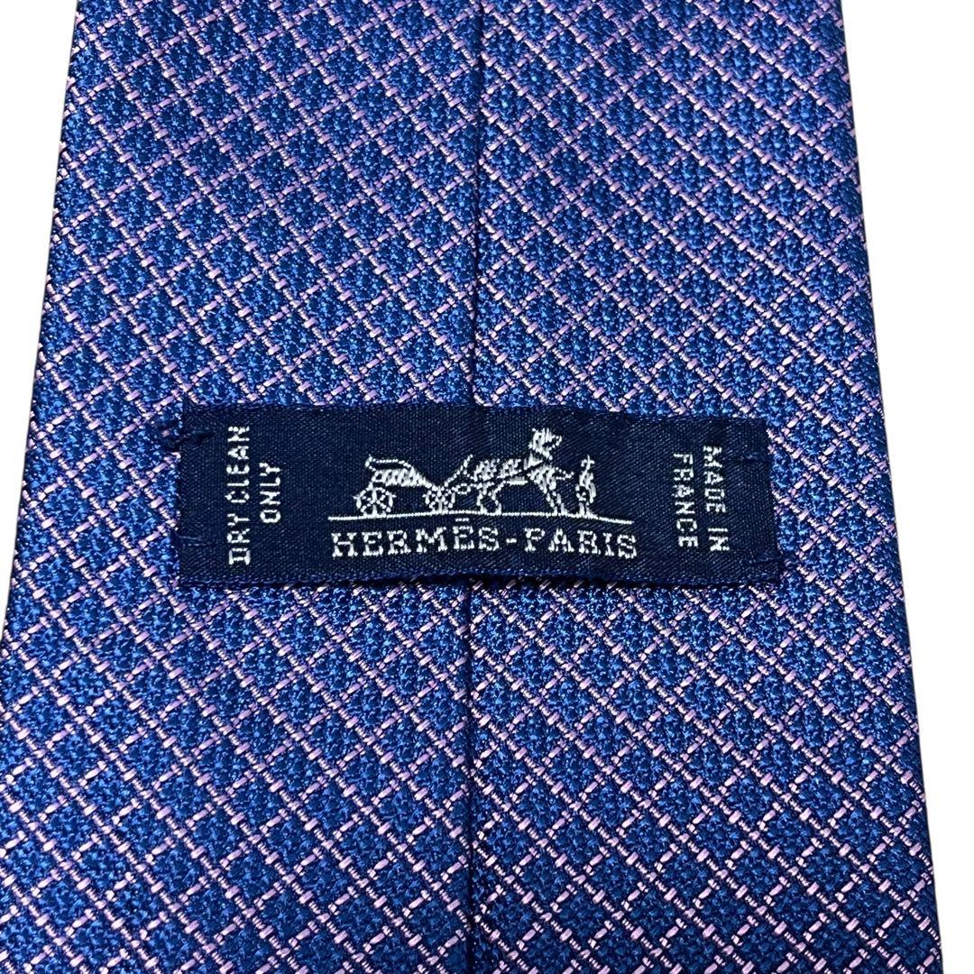 HERMES エルメス　高級ネクタイ　ジャガード織　ブルー　総柄　剣裏H柄