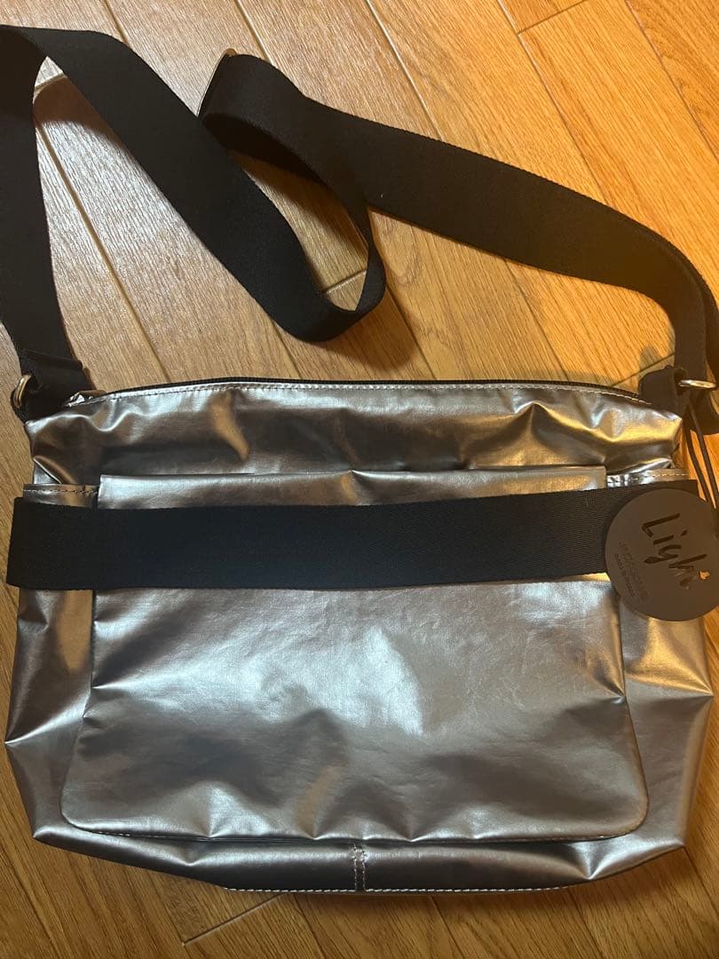 美品 JACK GOMME ショルダーバッグ シルバー