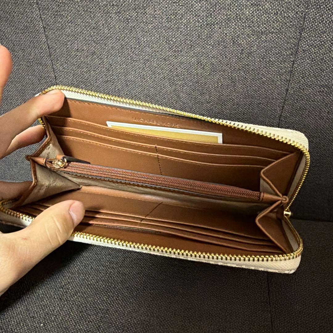 MICHAEL KORS ロゴ入り長財布新品未使用　元値55000