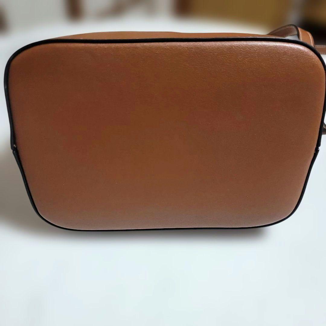 【美品】CELINE スモール バケット キュイル トリオンフ ショルダーバッグ