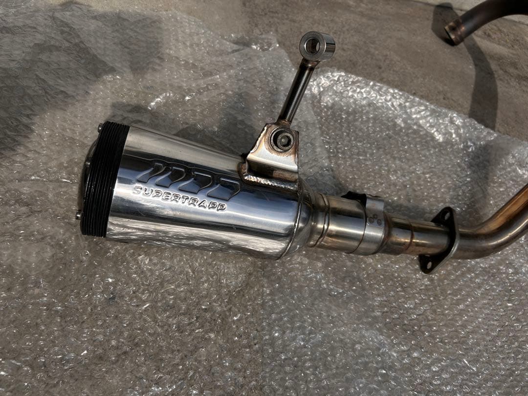 バンバン200 SUPERTRAPP マフラー