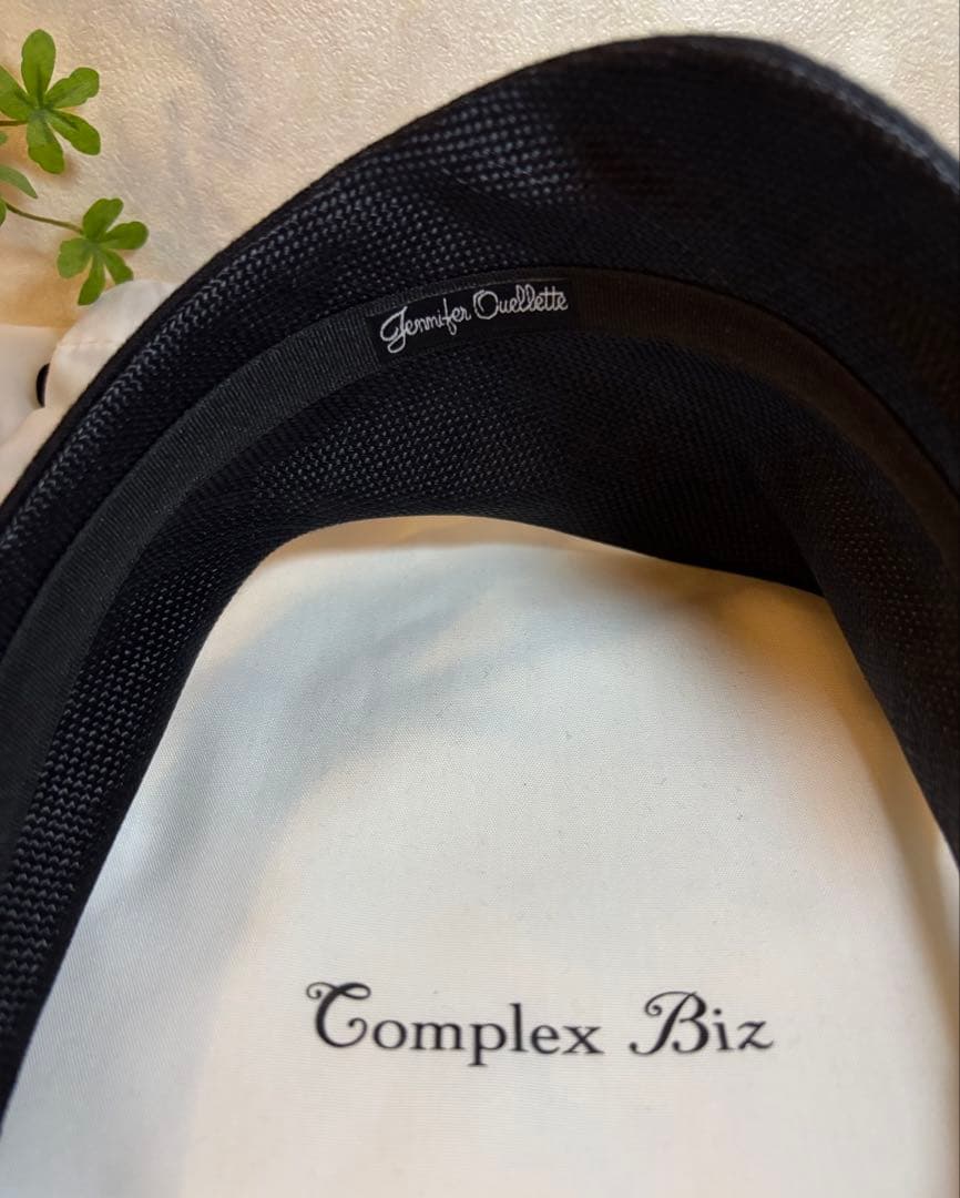 カチューシャ　ジェニファーオーレット