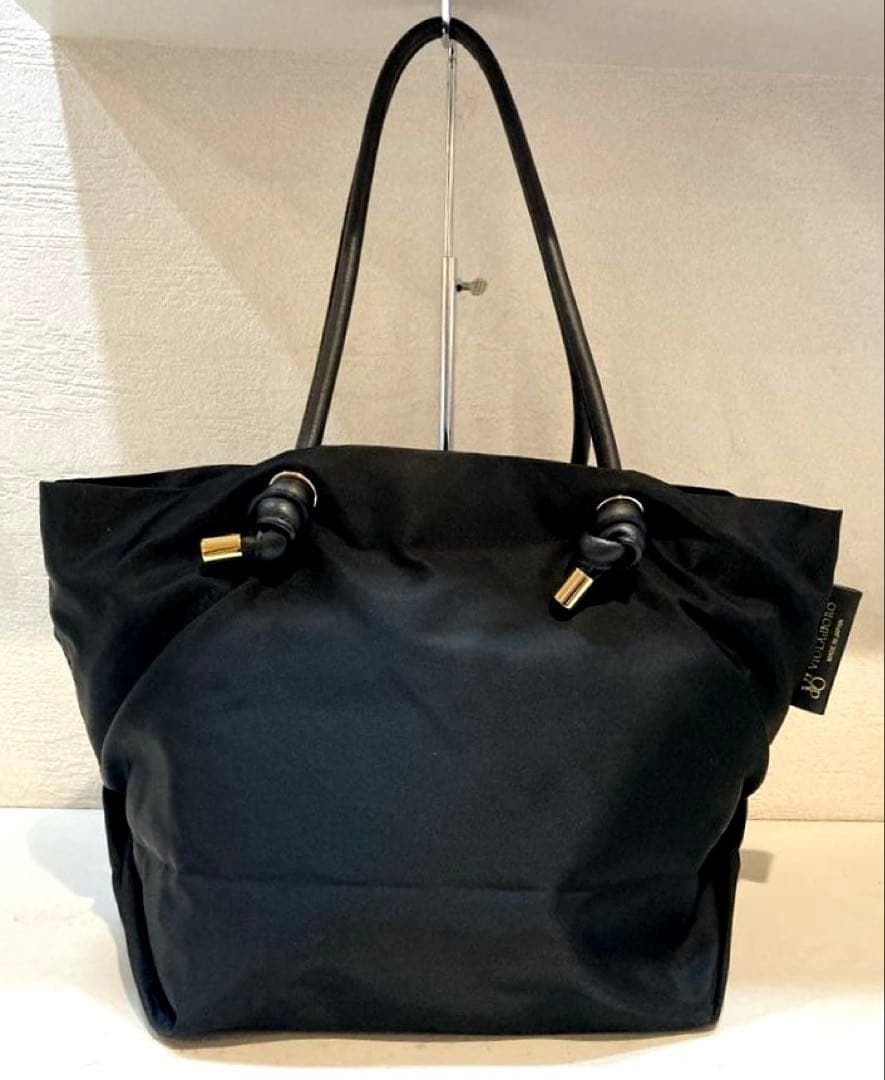 【美品】VIOLA d'ORO ビアンカ　トートバッグ　M 黒　A4可