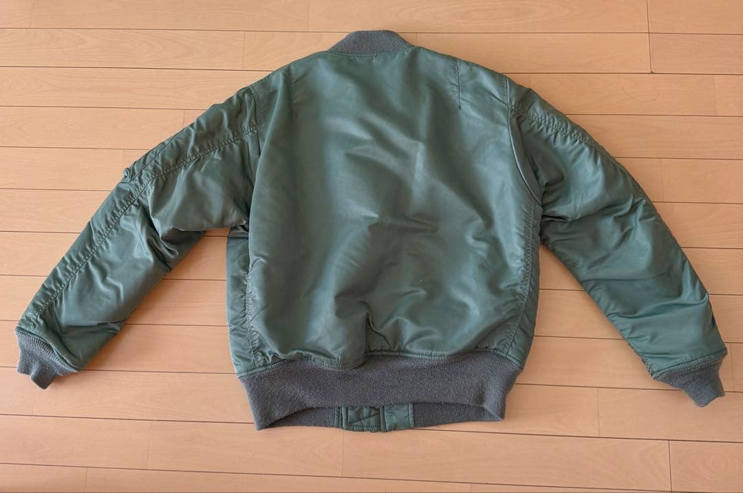 Avirex MA-1 オリーブグリーン