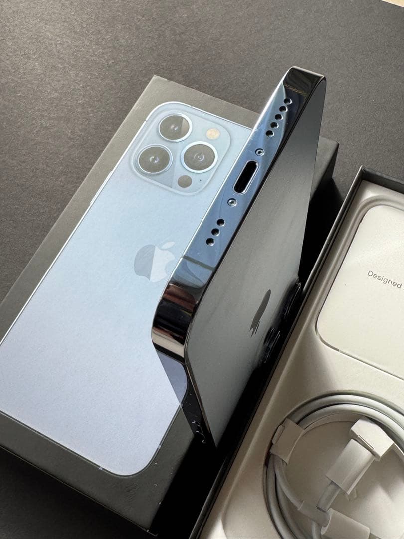 美品iPhone13Pro シエラブルー　256GB バッテリー88%