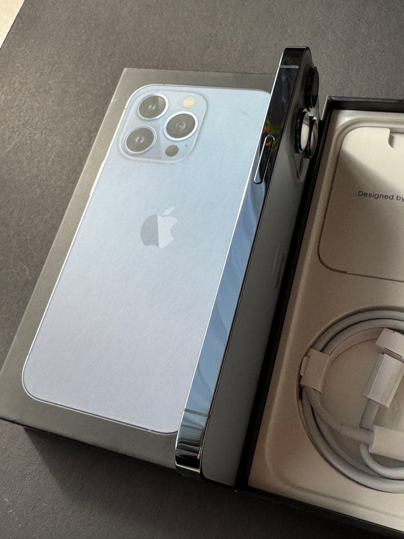 美品iPhone13Pro シエラブルー　256GB バッテリー88%