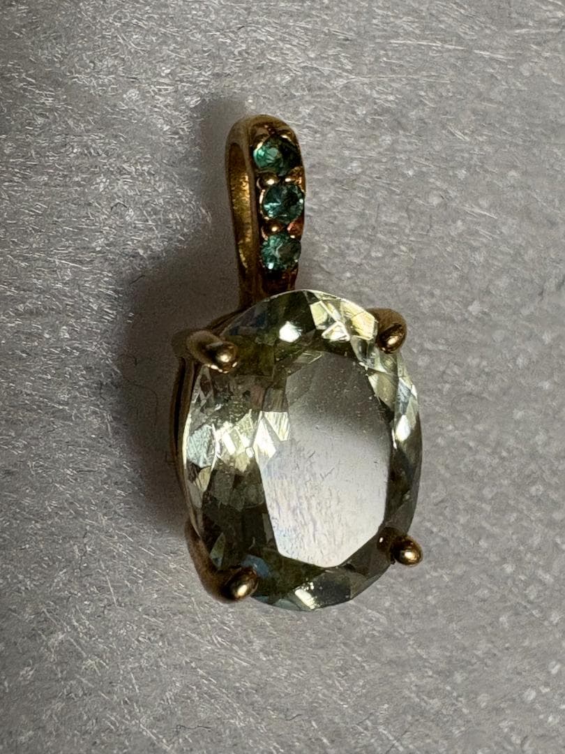 GSTV 希少石 シリマナイト+エメラルド K18 ペンダントトップ 未使用