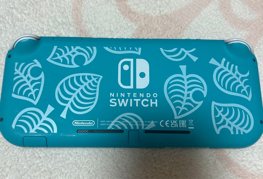 Switch Lite あつまれどうぶつの森セット～まめきち＆つぶきちアロハ柄～