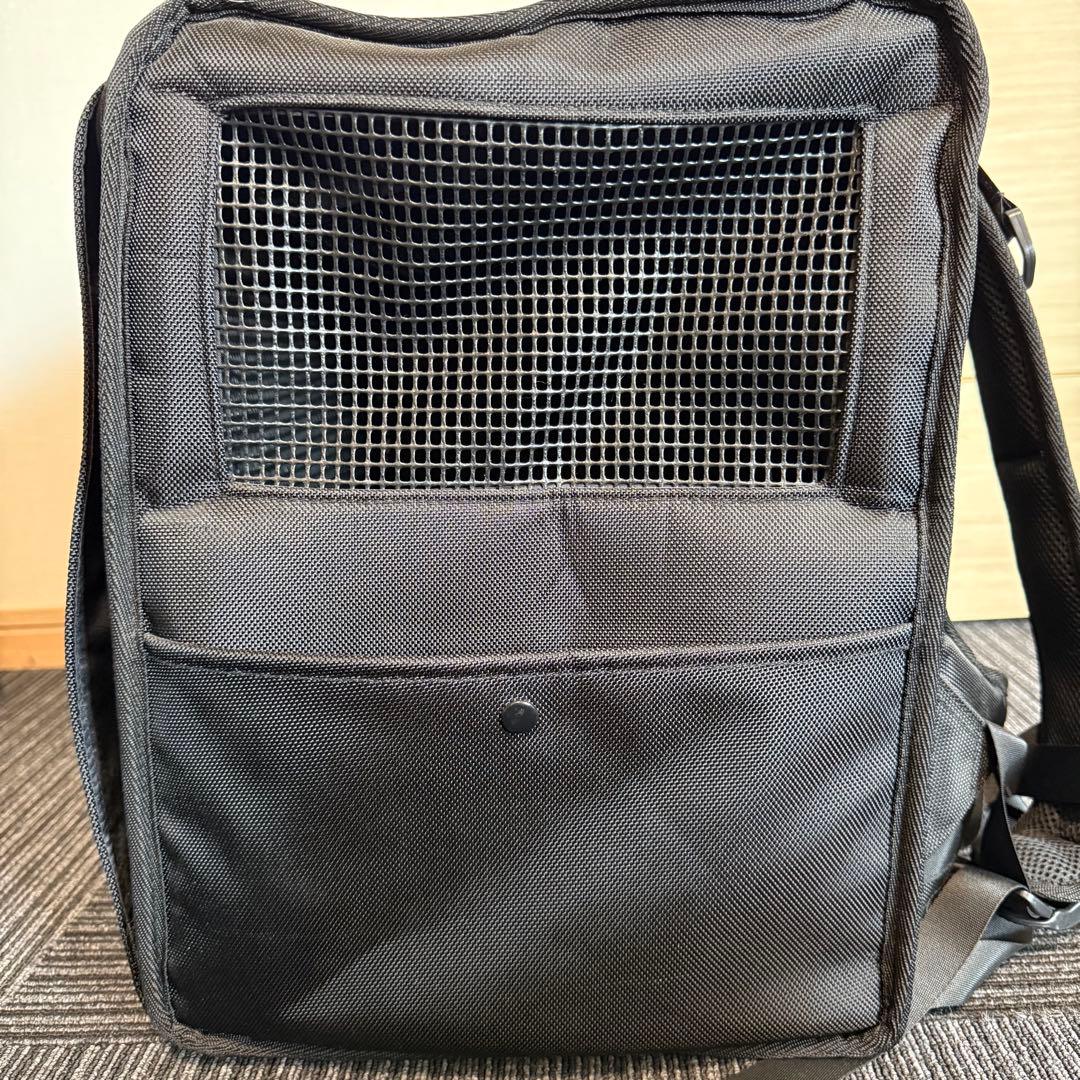 【1回のみ使用】マンダリンブラザーズ　ブラックナイロンリュック L 中型犬用