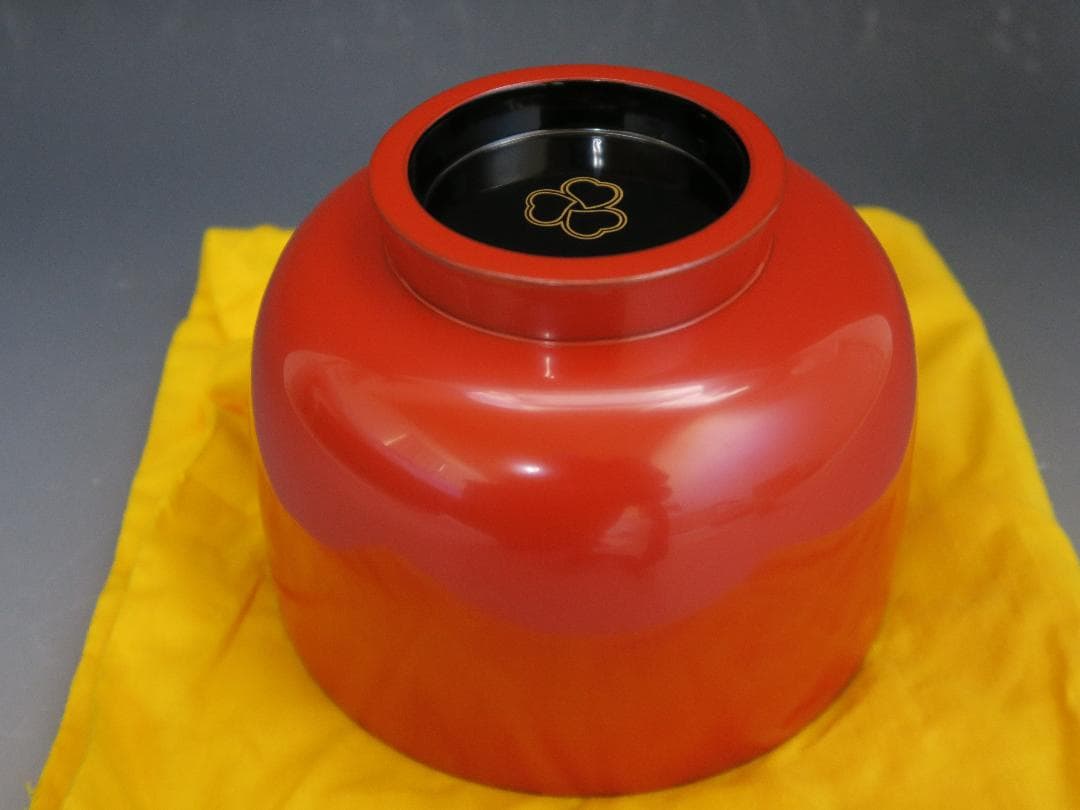 【輪島塗】粥椀 大向高州堂 塗師 富三 朱塗 高台黒塗 一客 天然木 栞 共箱