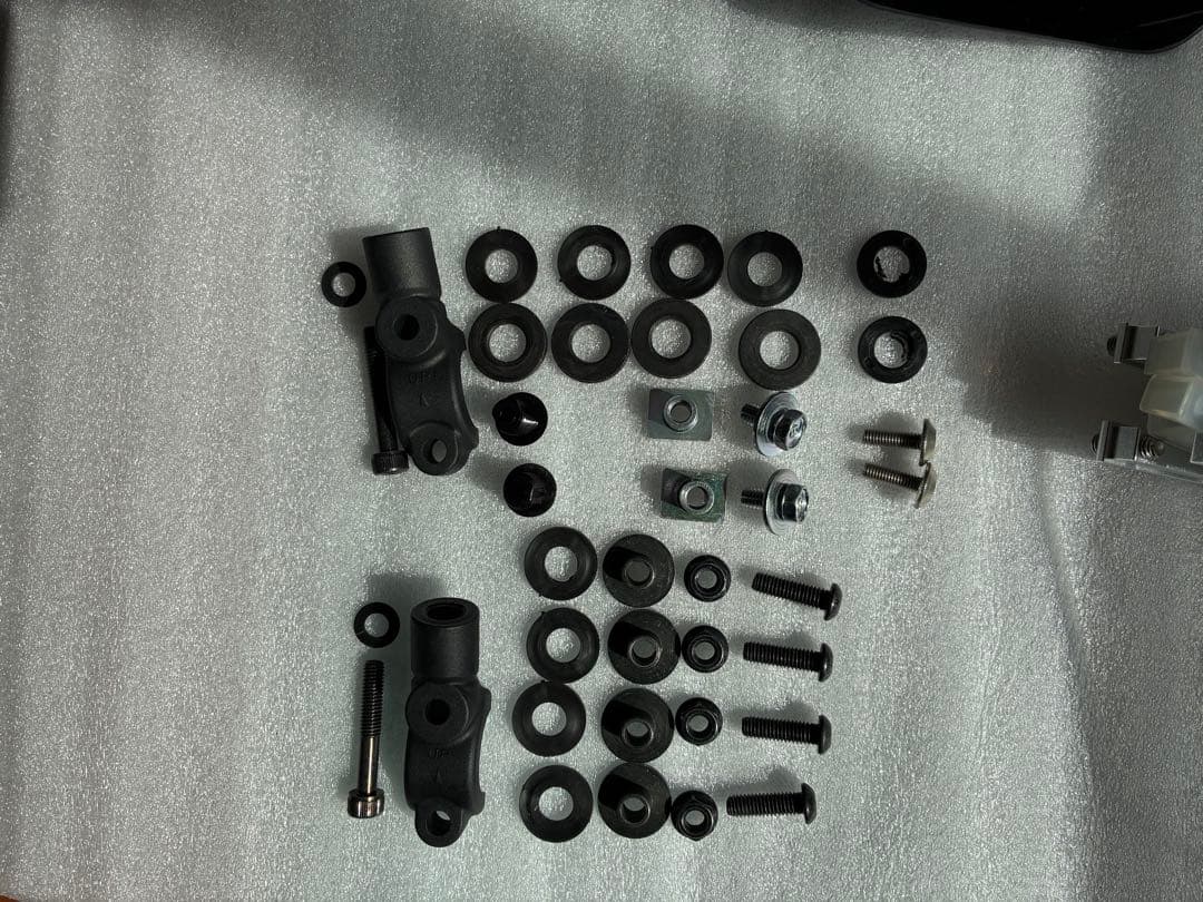 ホンダ純正　08R70-K1Z-J10 ボディマウントシールド PCX125