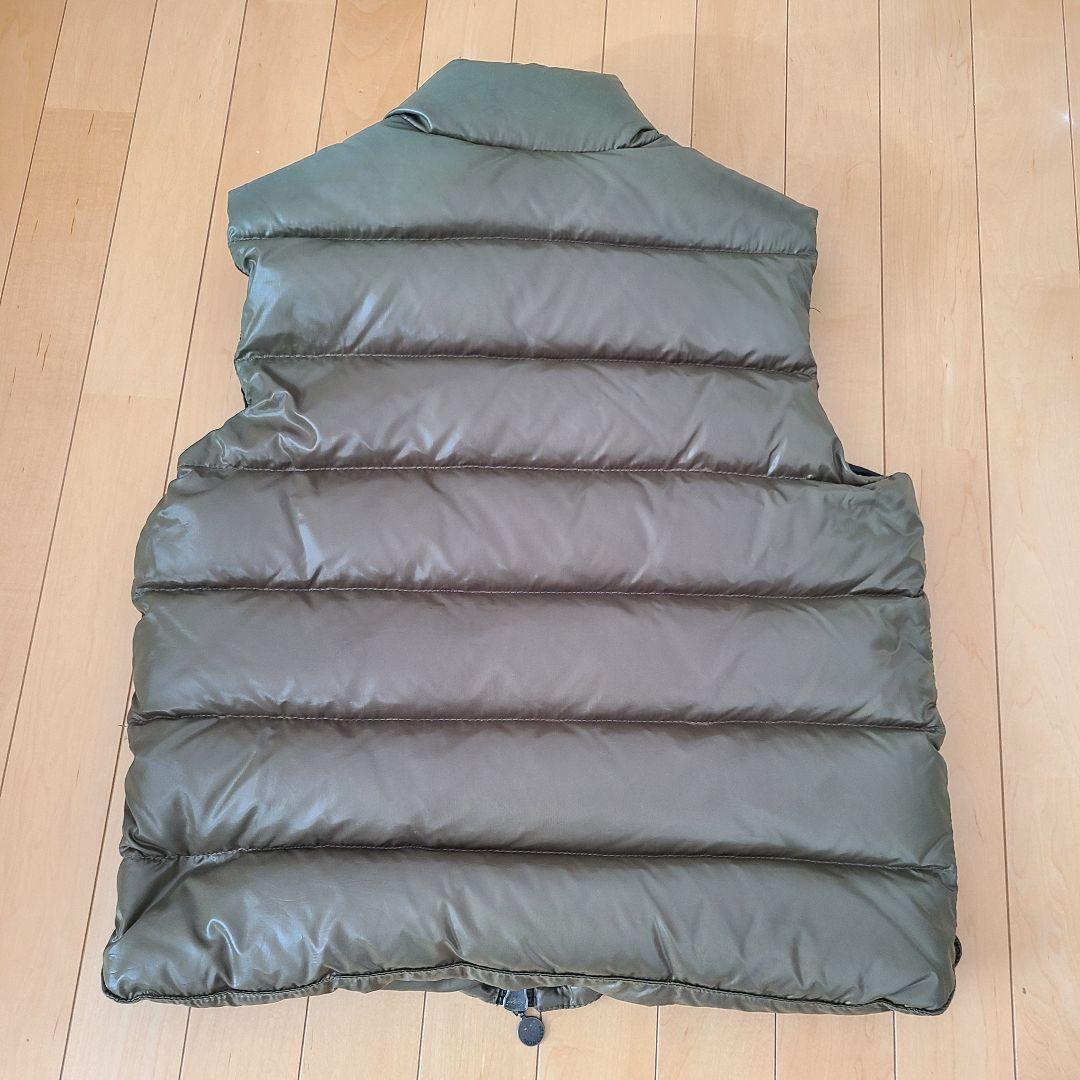正規品　MONCLER オリーブ ダウンベスト　３