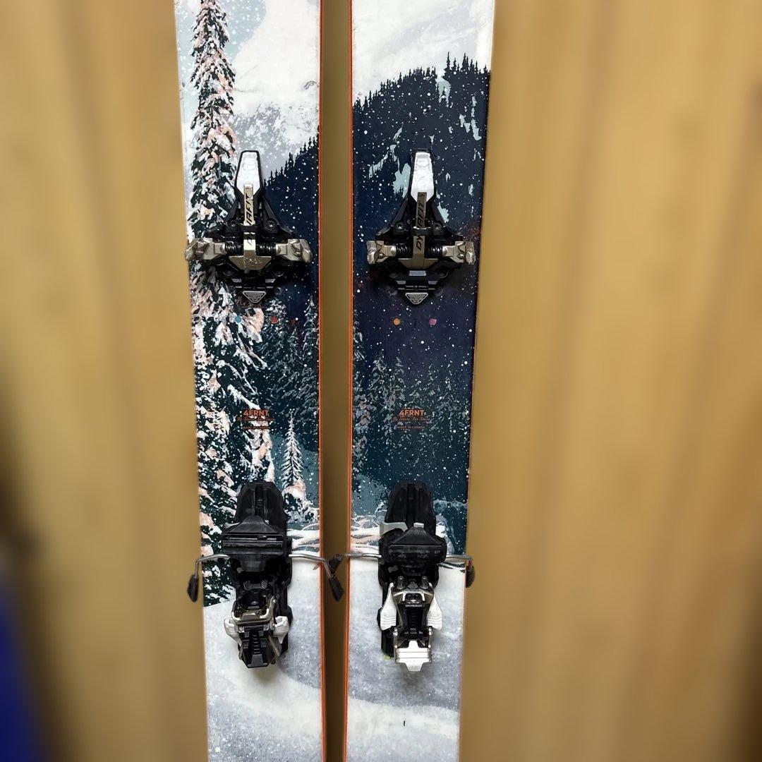 21-22 4FRNT HOJI ビンディング　4 LOCKシール付き