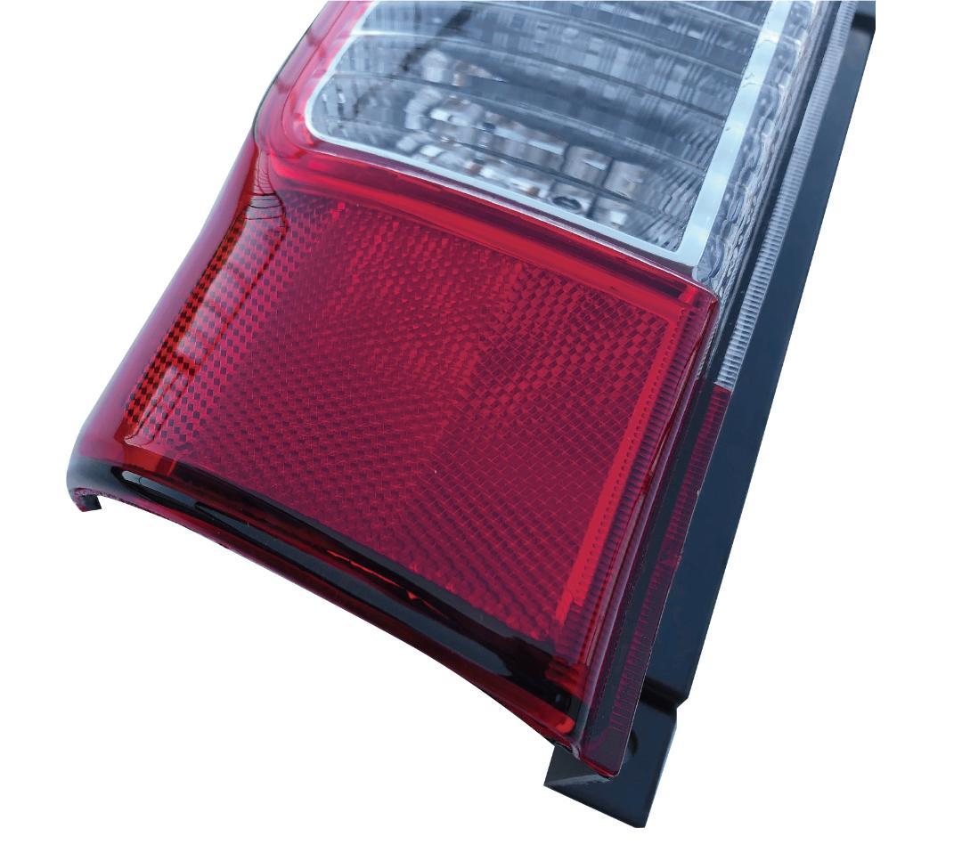 NV350 E26 キャラバン テールランプ 左右 ウィンカー ライト