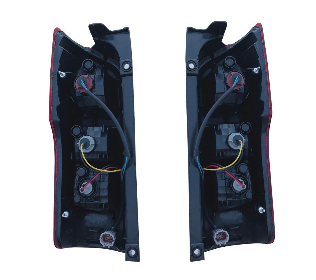 NV350 E26 キャラバン テールランプ 左右 ウィンカー ライト