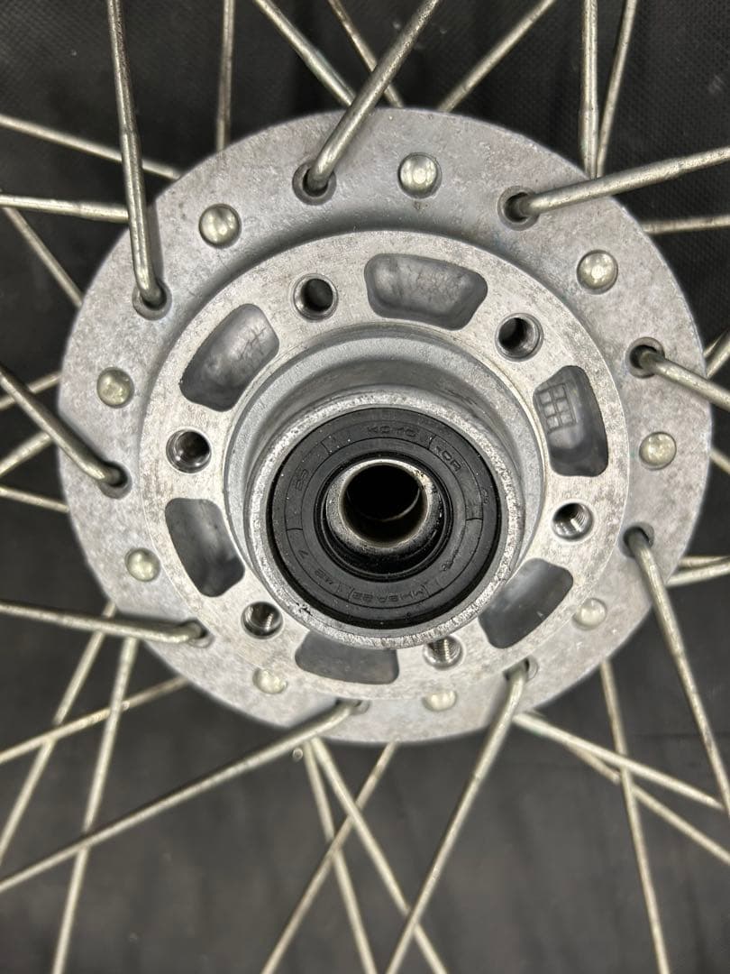 XS650 SR400初期ディスク23インチ　ホイール