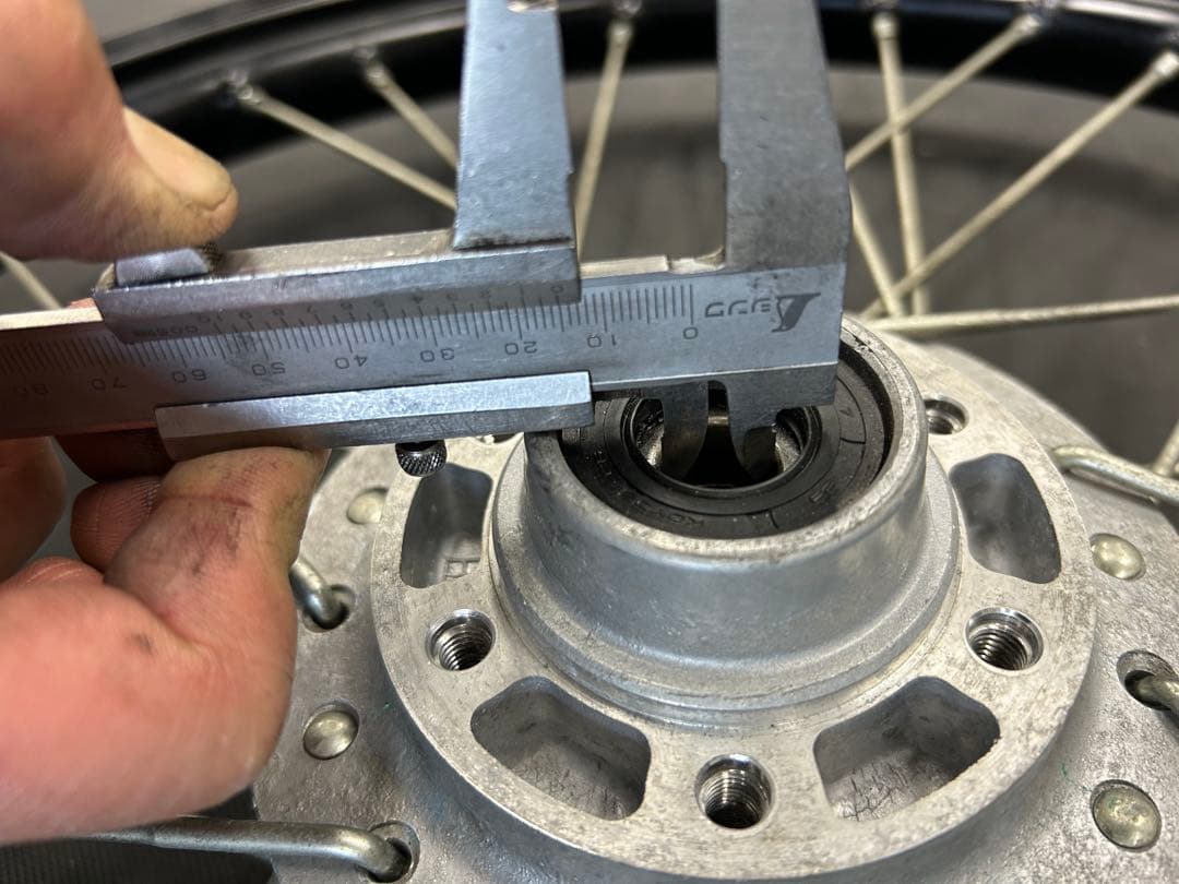 XS650 SR400初期ディスク23インチ　ホイール