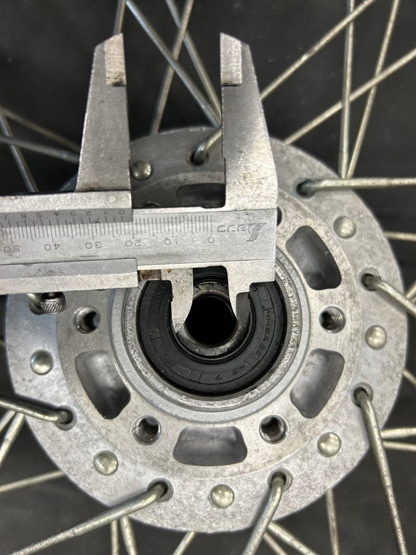 XS650 SR400初期ディスク23インチ　ホイール