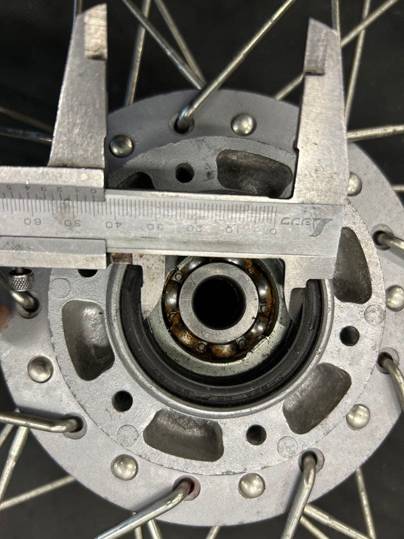 XS650 SR400初期ディスク23インチ　ホイール