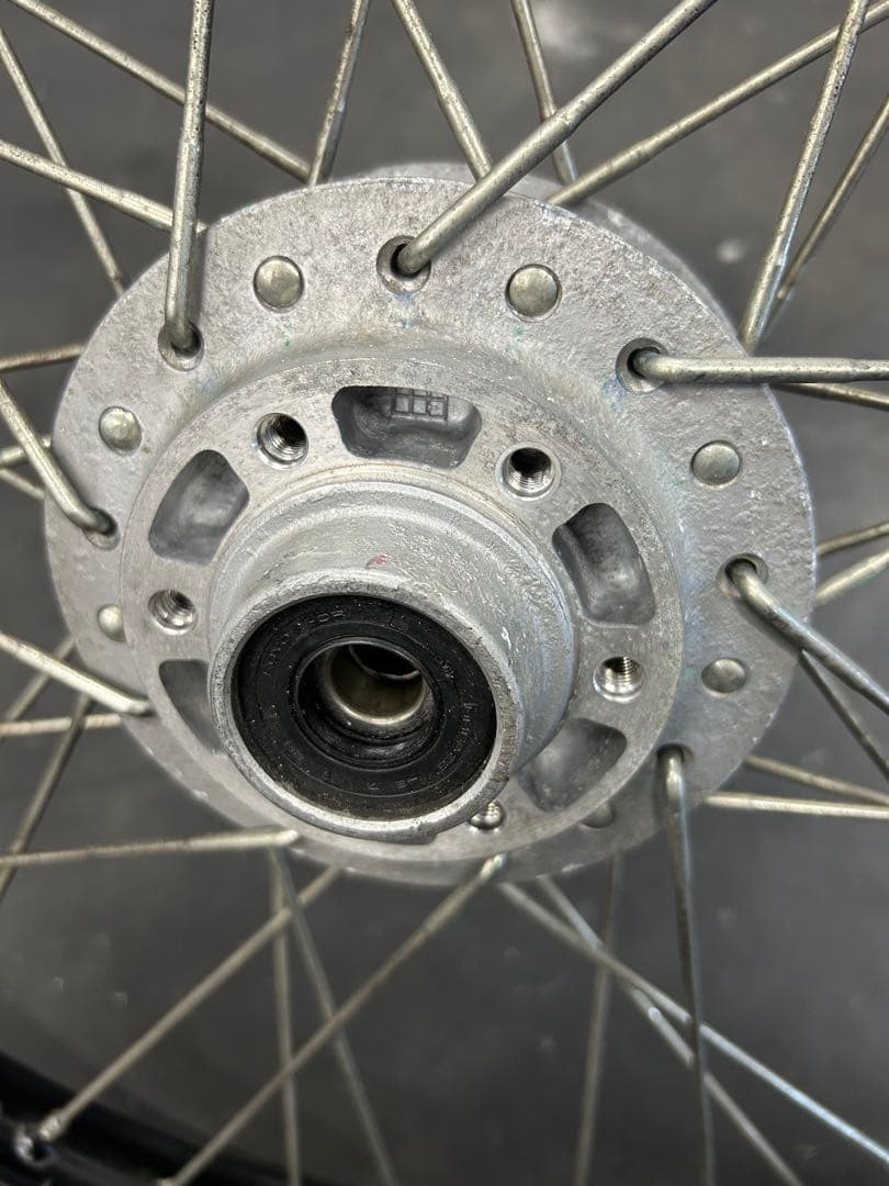 XS650 SR400初期ディスク23インチ　ホイール