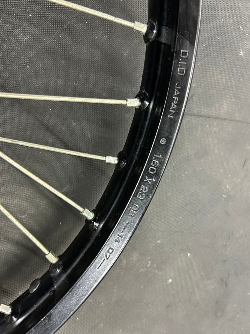 XS650 SR400初期ディスク23インチ　ホイール