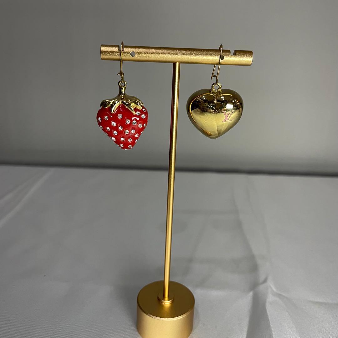 【鑑定済み・美品】ルイ・ヴィトン ストロベリー＆ハート アシンメトリー ピアス