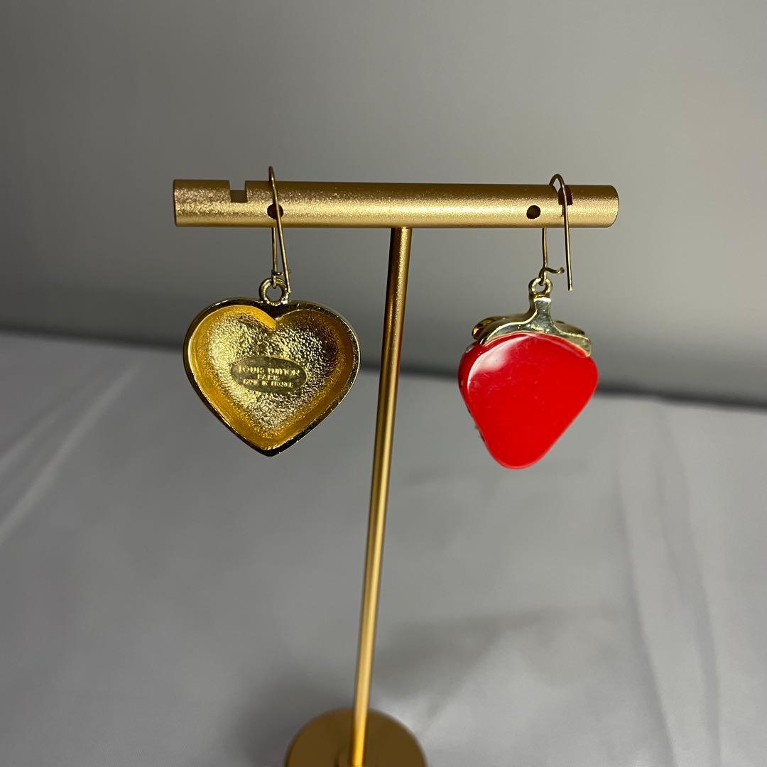 【鑑定済み・美品】ルイ・ヴィトン ストロベリー＆ハート アシンメトリー ピアス