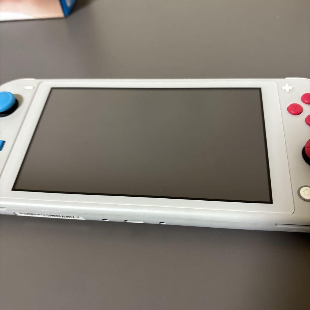 Nintendo Switchライト　ザシアン　ザマゼンタ　本体