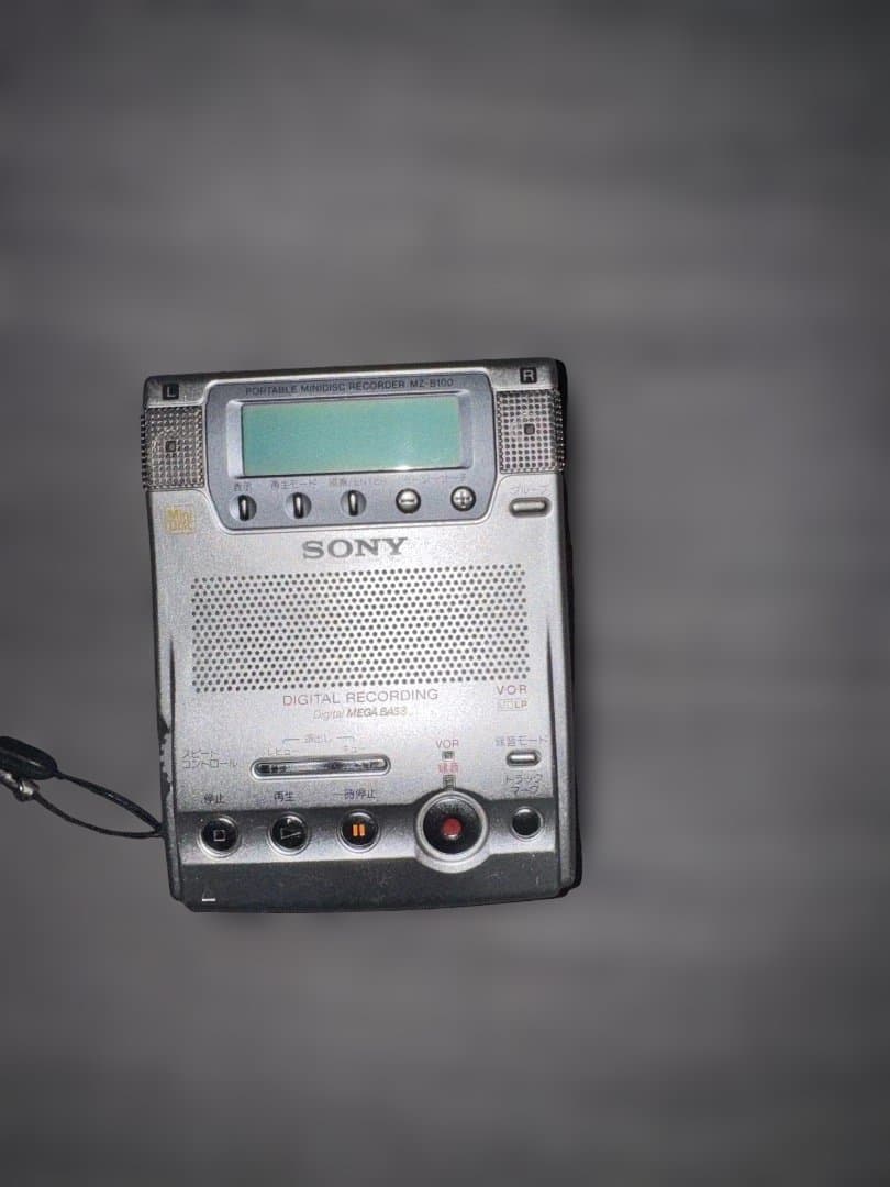 SONY/ソニー　ポータブルMDレコーダー　MZ-B100　シルバー