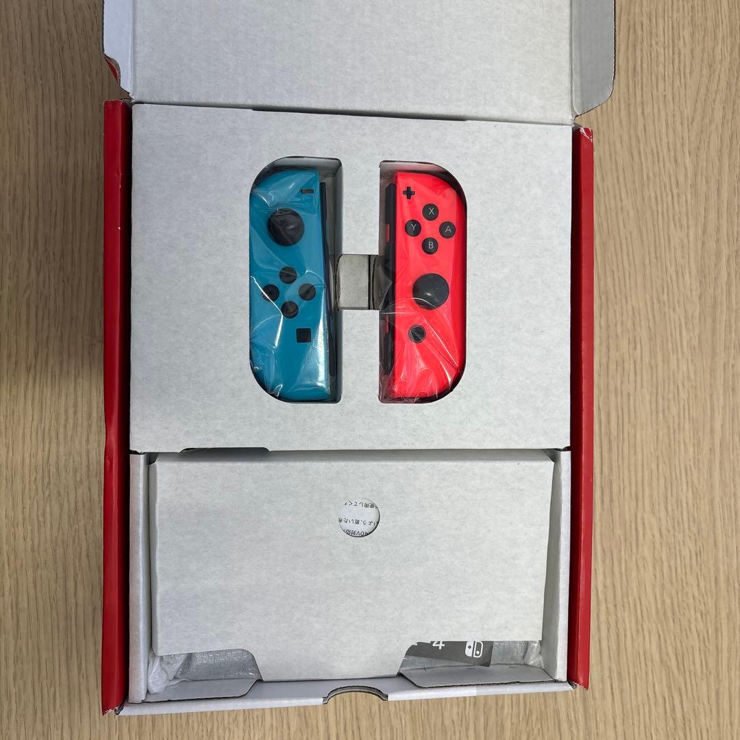 『本日限定価格』未使用Nintendo Switch ネオンブルー/ネオンレッド