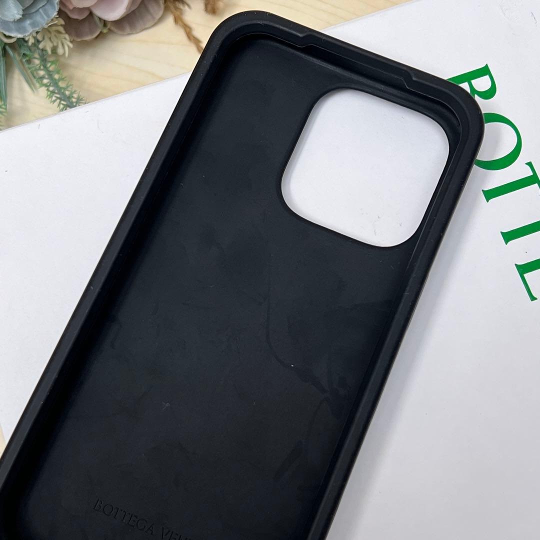 ボッテガヴェネタ iPhone16proケース ブラック イントレチャート