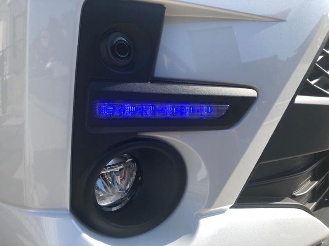 ロッキー　純正オプション　ライズ　フロントLEDブルーランプ