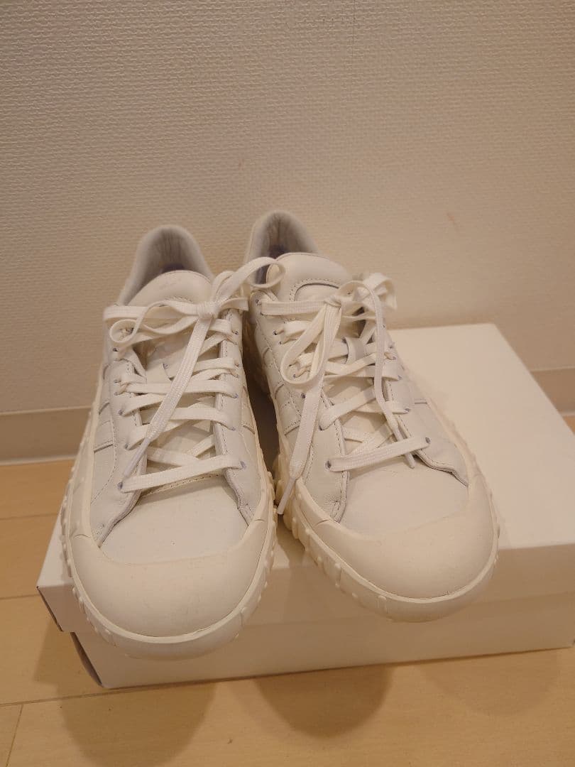 最終お値下げy-3 GP1P スニーカー２４㌢ホワイト ユニセックス