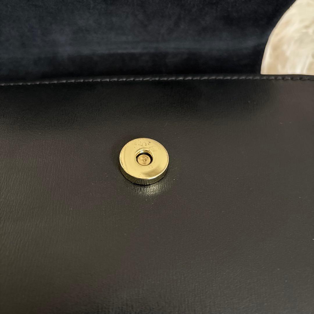 【美品】AULENTTI レザー 2way ボックス ショルダーバッグ　黒